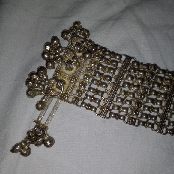 Rajasthan Heavy 4.5+ oz 1960s Indian Sterling Silver Bell Bracelet - Picture 6 of 7